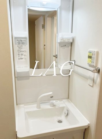 洗面設備　独立洗面台です。