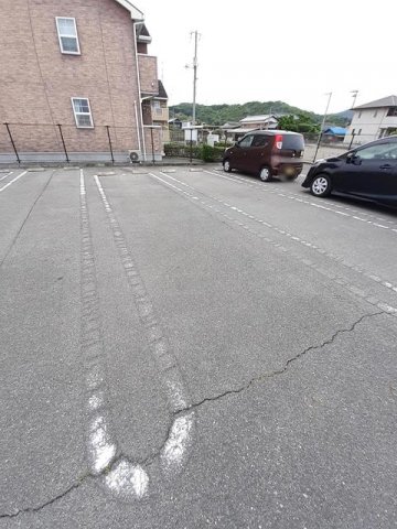 駐車場　駐車スペースもあります