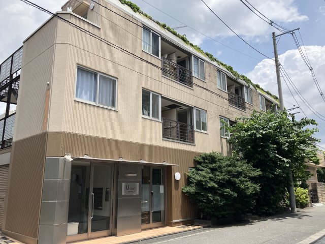 建物外観　落ち着いた雰囲気の外観です