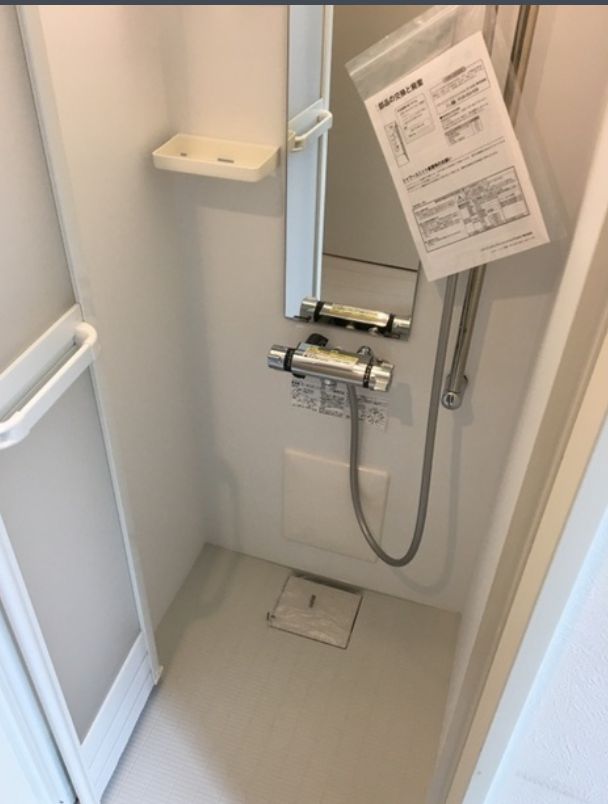 バス・シャワールーム　シャワールーム・トイレ別（同一仕様写真）