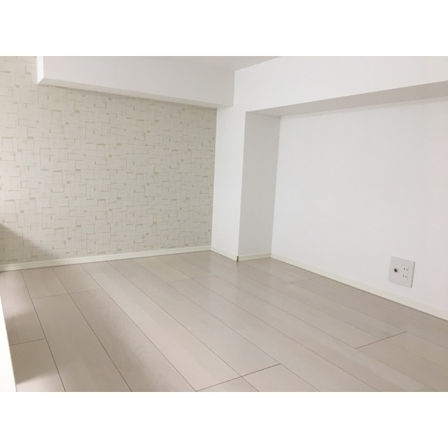 その他部屋・スペース　窓付きのロフト部屋もあり