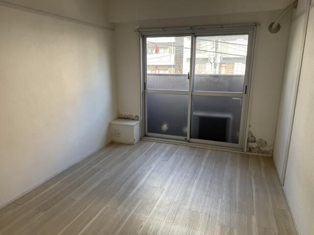 居室・リビング　同仕様