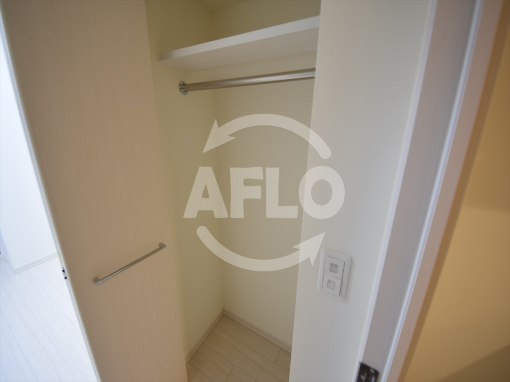 収納　LiveCasa本町（ライブカーサ本町）　クローゼット