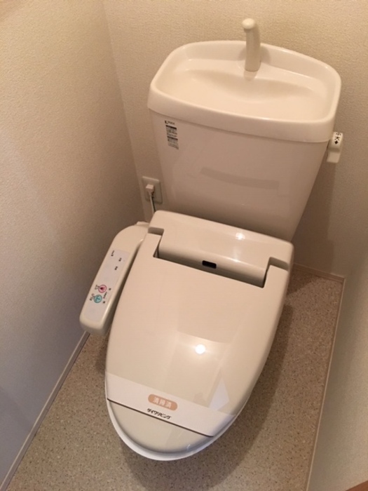 トイレ　トイレ(温水洗浄暖房便座)