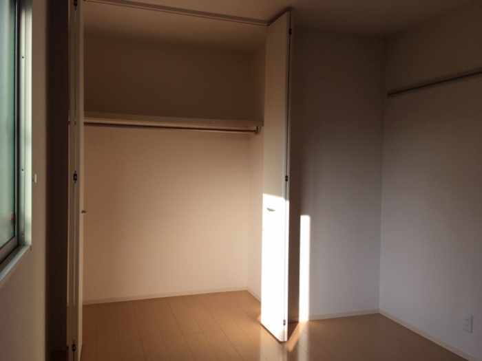 収納　クローゼット