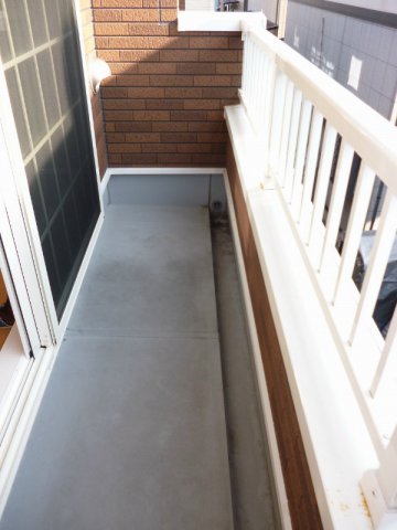 バルコニー　バルコニーからの眺めを楽しみながら食事をしませんか