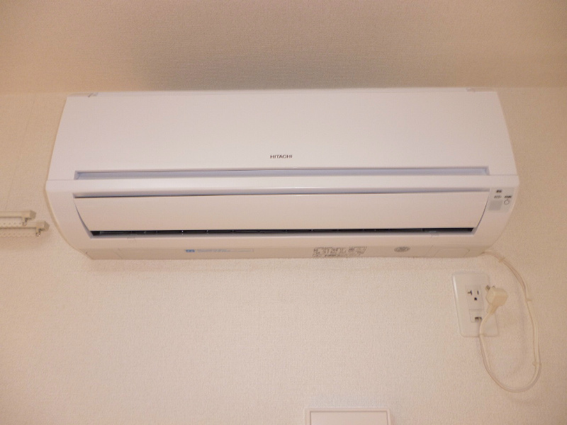 その他設備　リビングにエアコン1基付きです（*^＿^*）