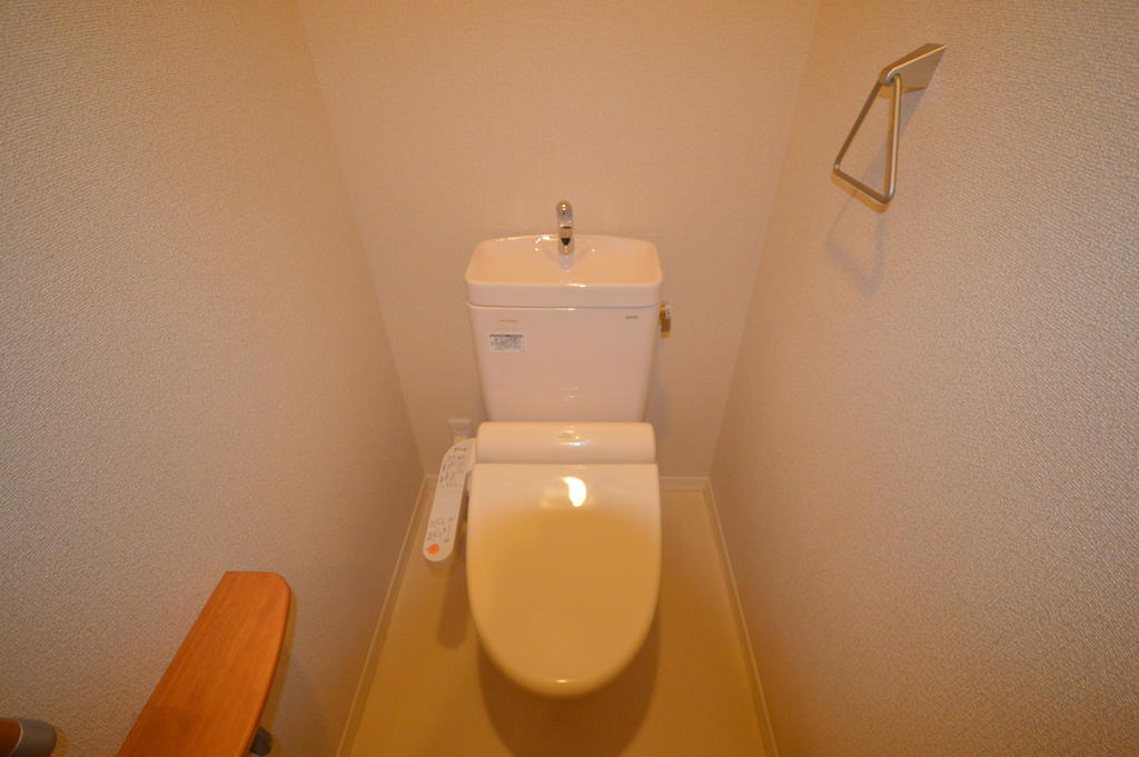 トイレ　参考写真、現況優先です