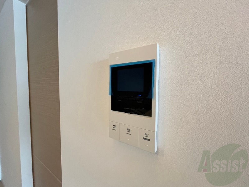 セキュリティ　ＴＶモニター付インターホンです。来客者の顔が見えるので安心！