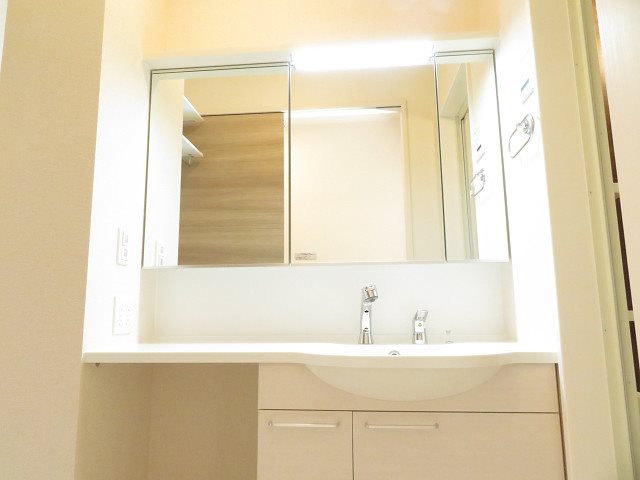 洗面設備　※別部屋参考写真