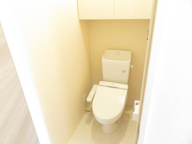 トイレ　※別部屋参考写真