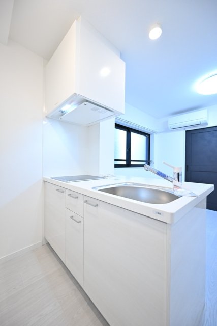 キッチン　コンパクトなキッチンで掃除もラクラク