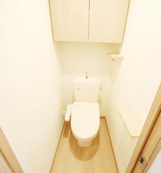 トイレ　★温水洗浄便座★