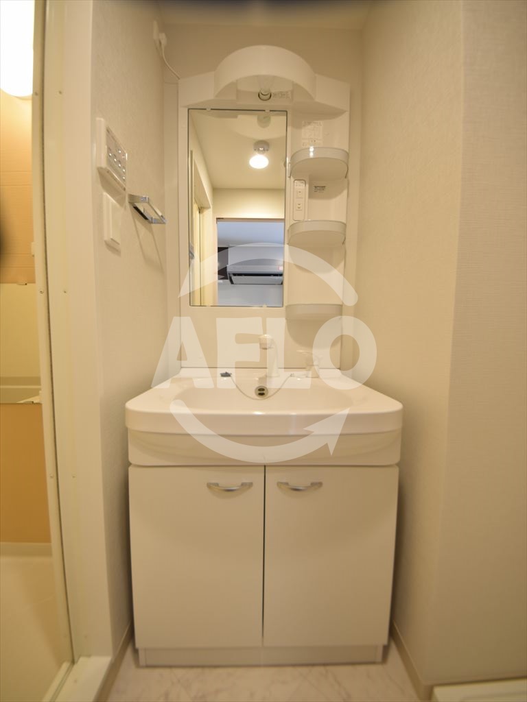 洗面設備　エグゼ難波西III　独立洗面台