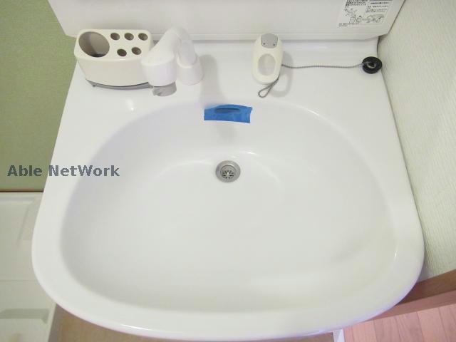 洗面設備　※同物件、別部屋の写真です