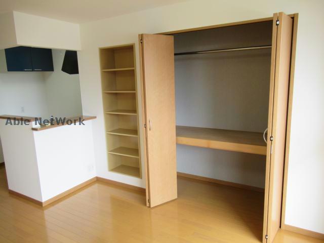 収納　※同物件、別部屋の写真です