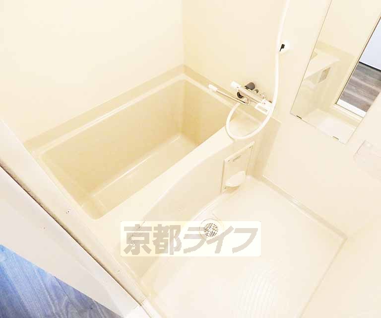 バス・シャワールーム　清潔感があります。