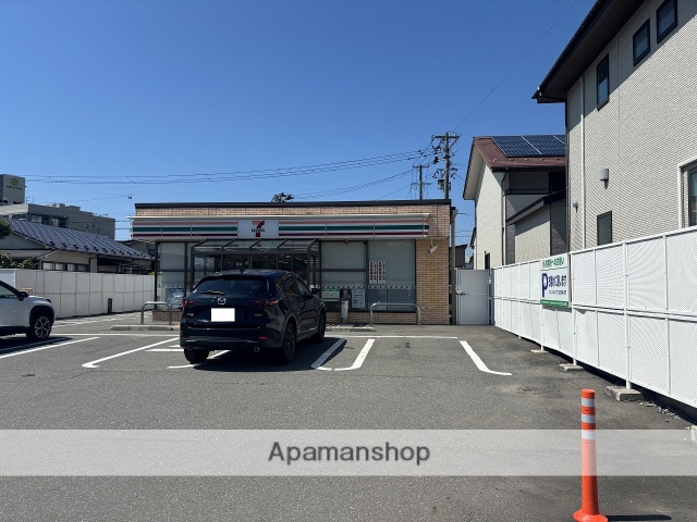 コンビニ　セブン－イレブン秋田川尻みよし町店（コンビニ）まで521m