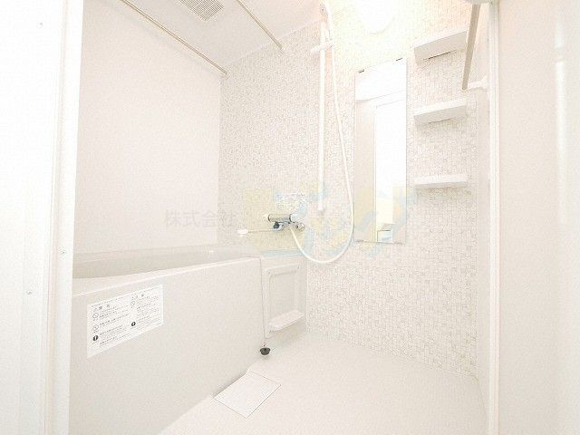 バス・シャワールーム　広々としたお風呂です♪