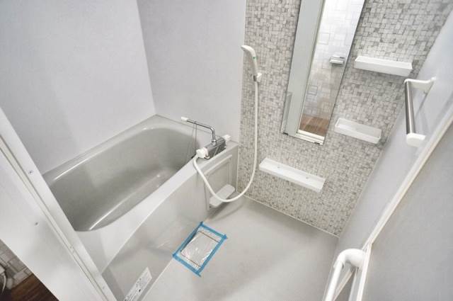 バス・シャワールーム　同型イメージ