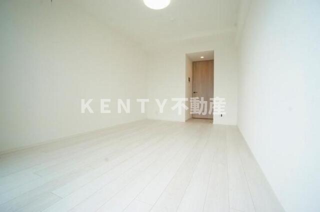 居室・リビング　こちらのリビングで趣味の時間をお楽しみください