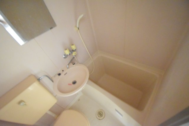 バス・シャワールーム　※別部屋写真参考※