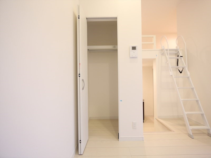 収納　クローゼット（収納充実してます）