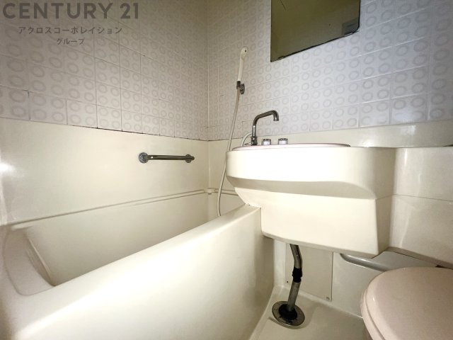 バス・シャワールーム　バストイレ同室です☆