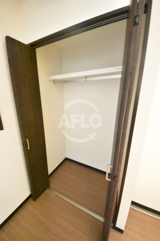 収納　みおつくし堂島II　収納