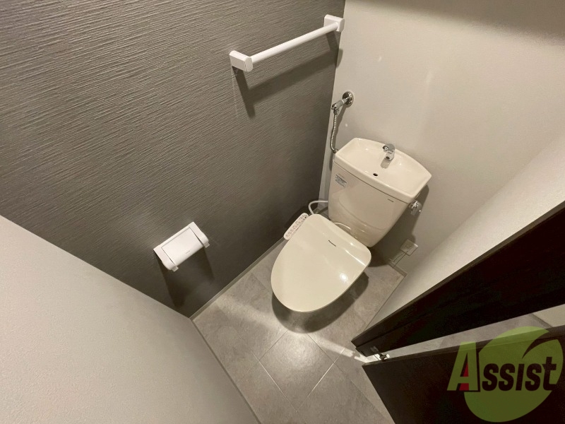 トイレ　シャワートイレになっているので快適です！