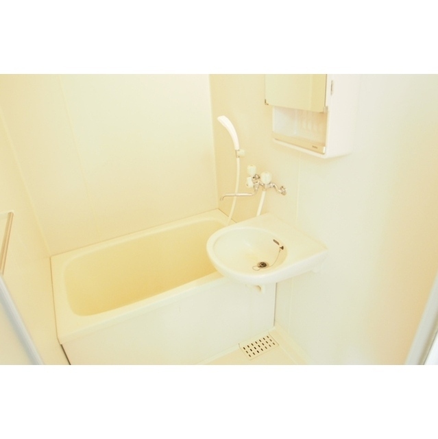 バス・シャワールーム　一日の疲れを癒すバスルーム