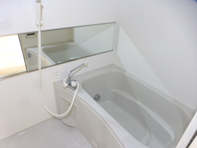 バス・シャワールーム　追焚給湯バスルーム　浴室乾燥機付