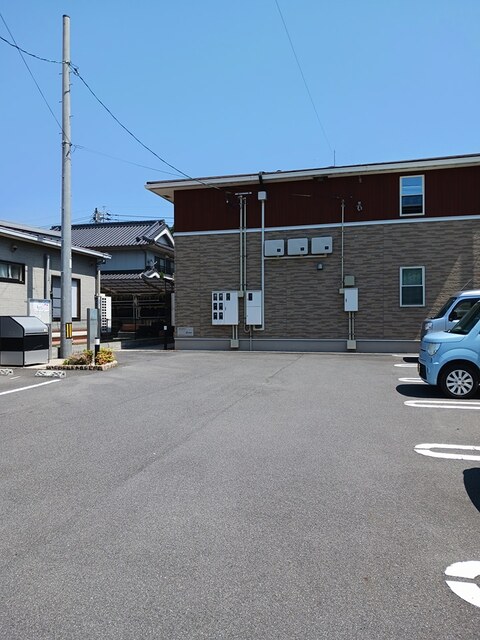 駐車場　駐車場