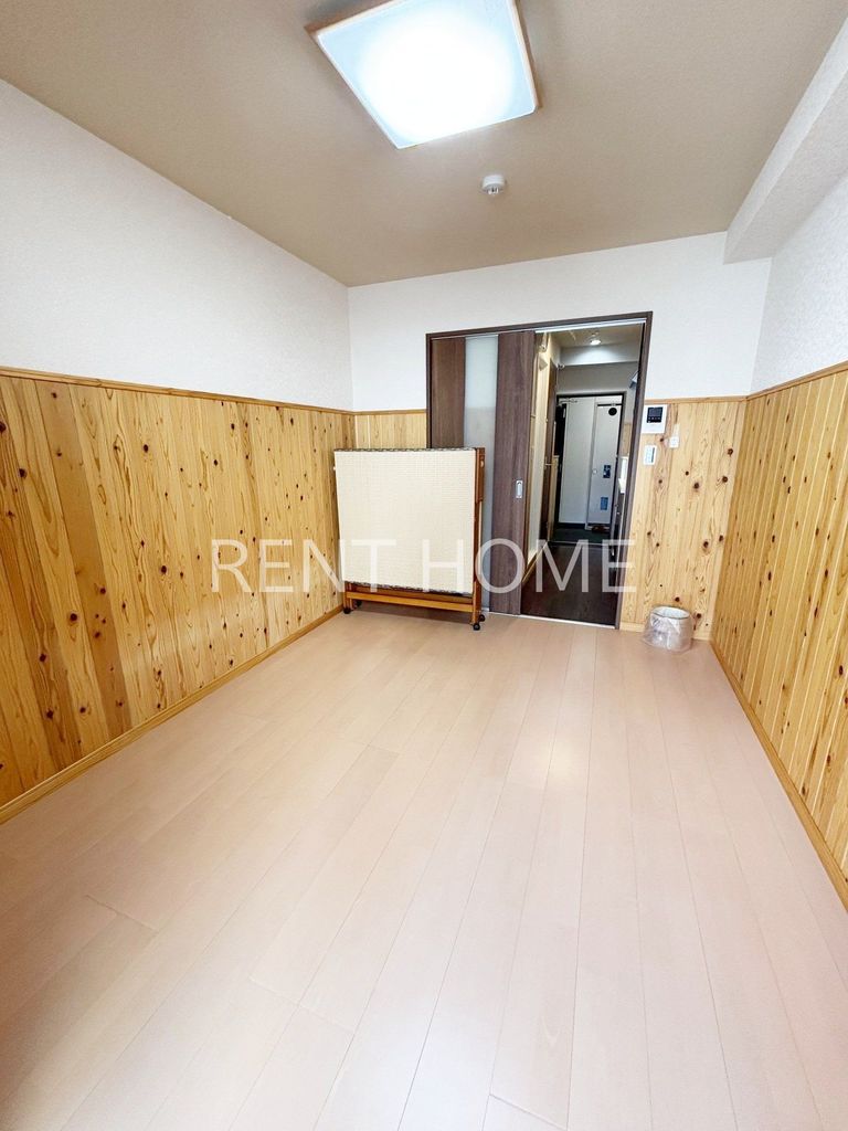 その他部屋・スペース　折り畳みベット設置済