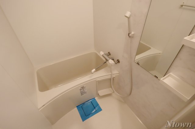 バス・シャワールーム　日々の疲れを癒すお風呂付です