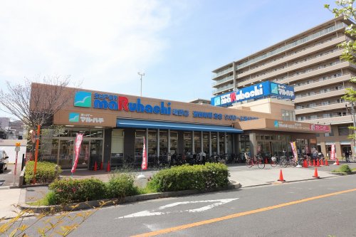 スーパー　マルハチ鴫野店（スーパー）まで705m