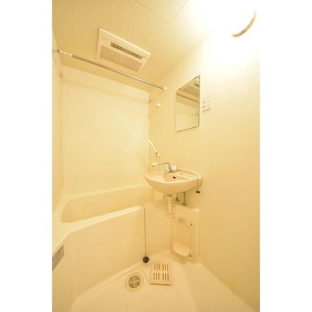 バス・シャワールーム　お風呂で日々の疲れを落としましょう