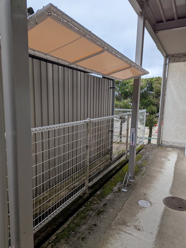 バルコニー　テラス