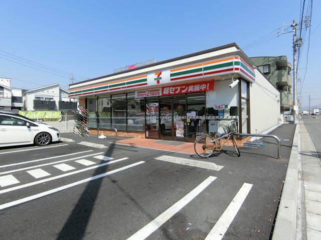 コンビニ　セブンイレブン春日井松河戸インター西店（コンビニ）まで303m