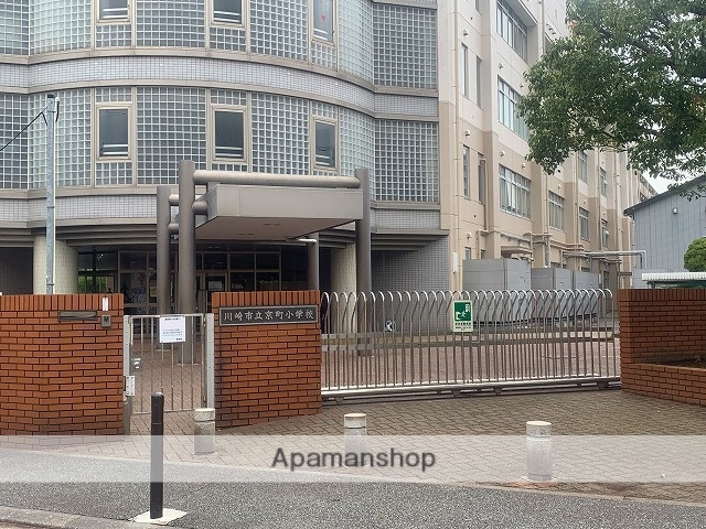 小学校　京町小学校（小学校）まで387m