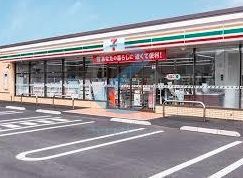 コンビニ　セブンイレブン江戸川上篠崎3丁目店（コンビニ）まで340m