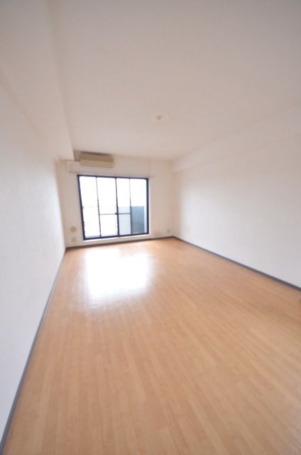 その他部屋・スペース　★キッチン部分あわせて１１帖とゆったり★