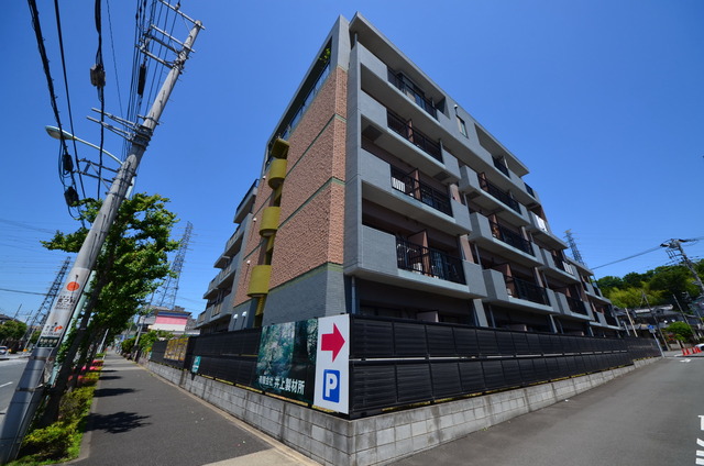 建物外観　★安心のオートロックマンションです★