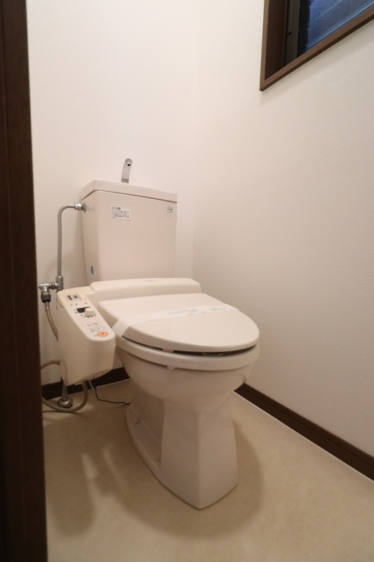 トイレ　別号室イメージ