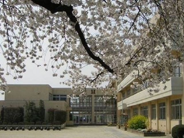 小学校　伊勢崎市立あずま小学校（小学校）まで1300m