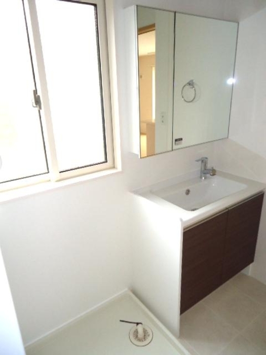 洗面設備　洗髪洗面化粧台