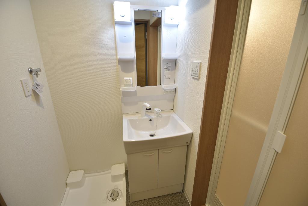 洗面設備　洗髪洗面化粧台