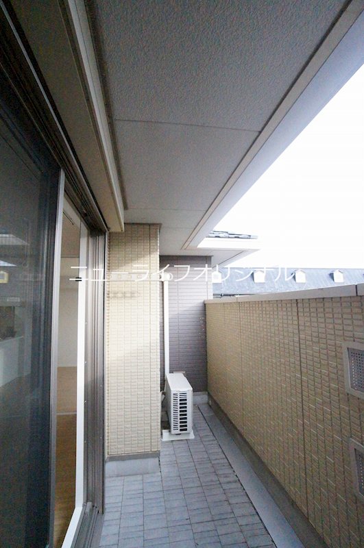 バルコニー　南向きのバルコニー！日当たり良好です！