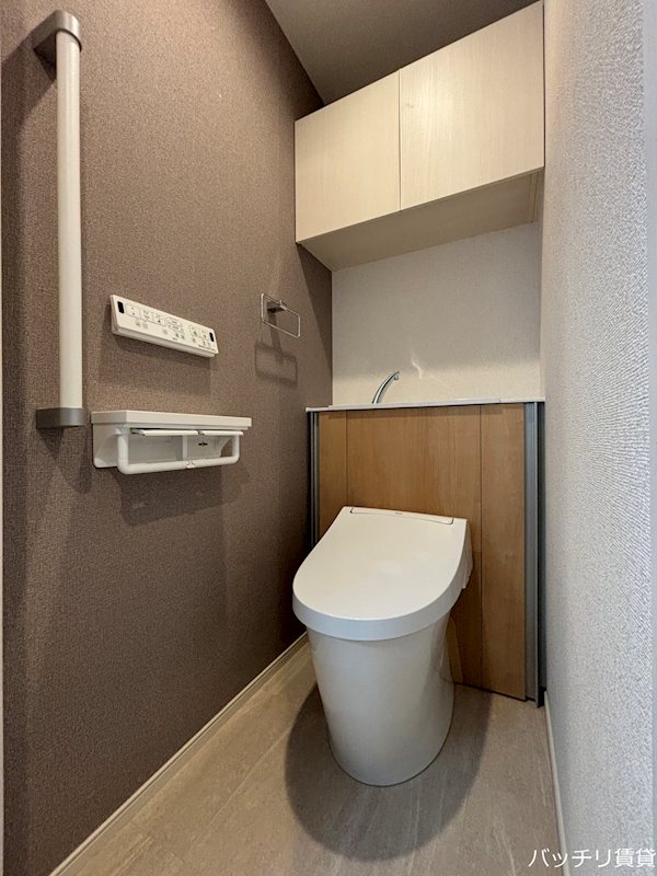 トイレ　同間取の為、現状を優先いたします。