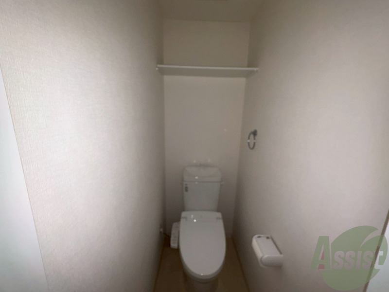 トイレ　ウォシュレット付きトイレは嬉しいですね。